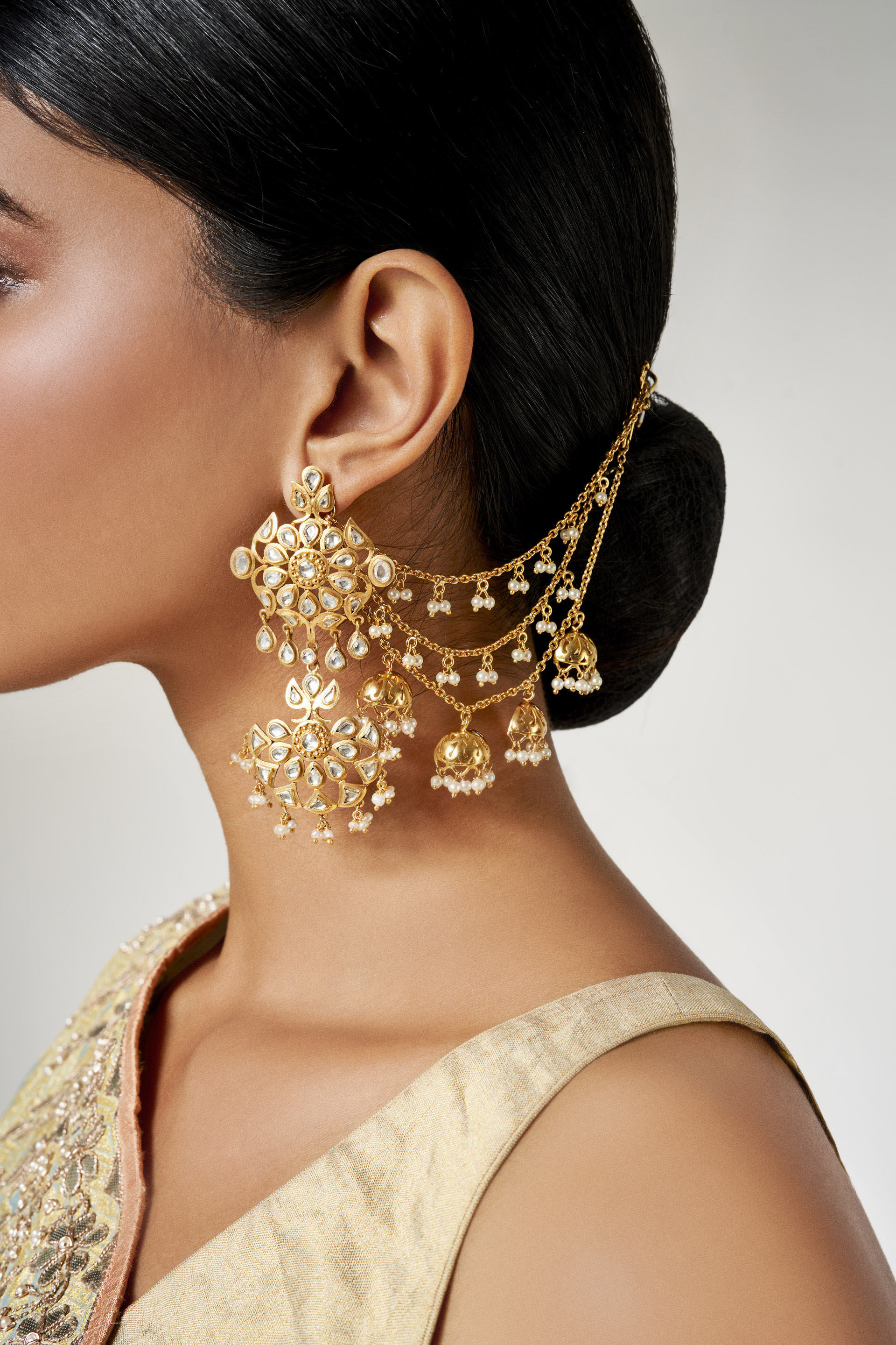 Buy Just Shradha's Kundan Ear Chain Chandbalis Online | Aza Fashions | Ear  chain, Online earrings, Indian jewelry sets