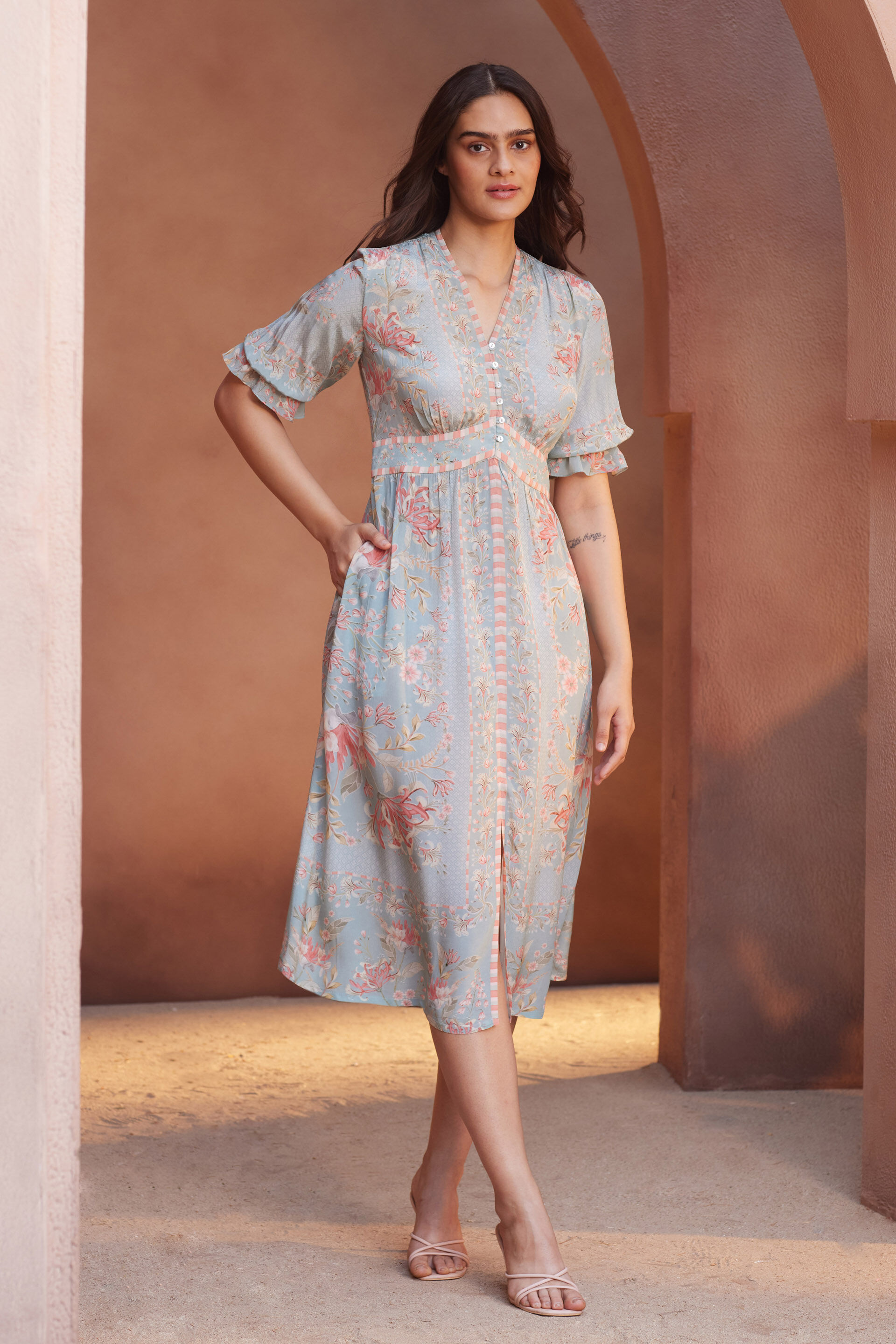 Buy Pakistani Eid Dresses Online for Women in USA, Explore our Eid  Collections for Eid-ul-Fitr. P… | Pakistani dresses, Pakistani dress  design, New designer dresses